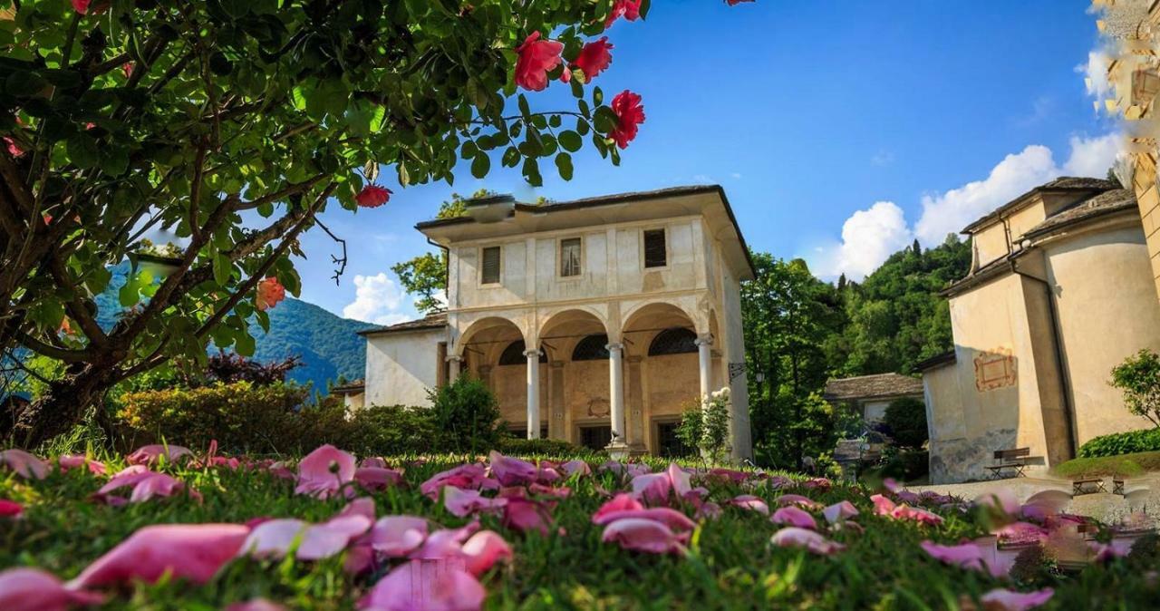 Al Vicolo Del Gallo Hotel Varallo Exterior foto